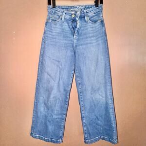 Universal Thread Women's Blue Denim Straight Leg Jeans - Size 4